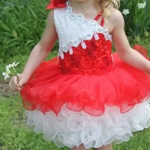 Little girls sz 4/5 pagent dress